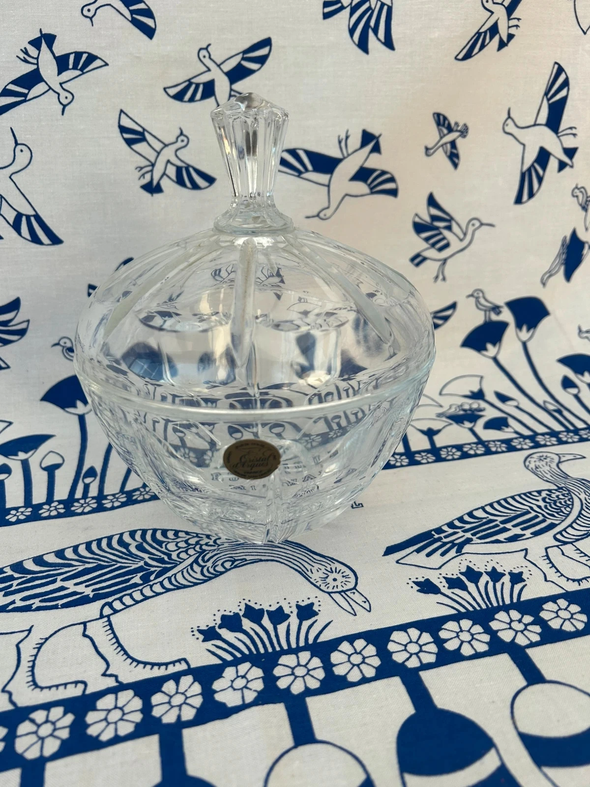 Bonbonnière avec couvercle cristal d’arques 24% Pb0 - vintage